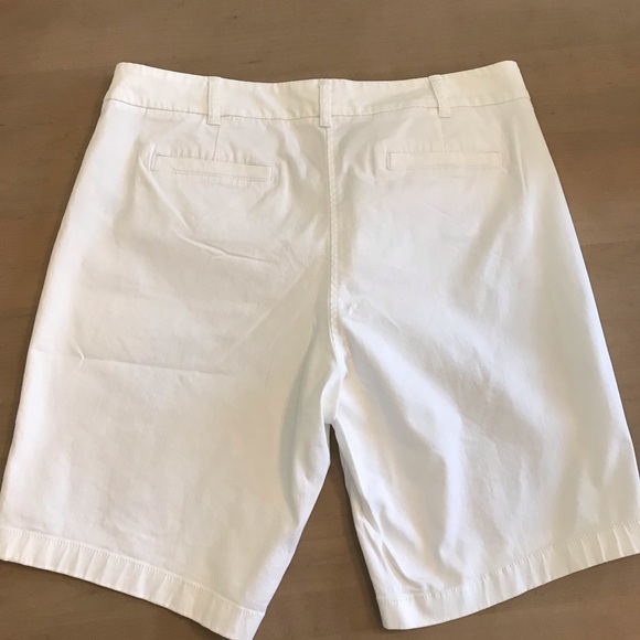 J Crew Women's White Shorts NWT 14 - Picture 9 of 9